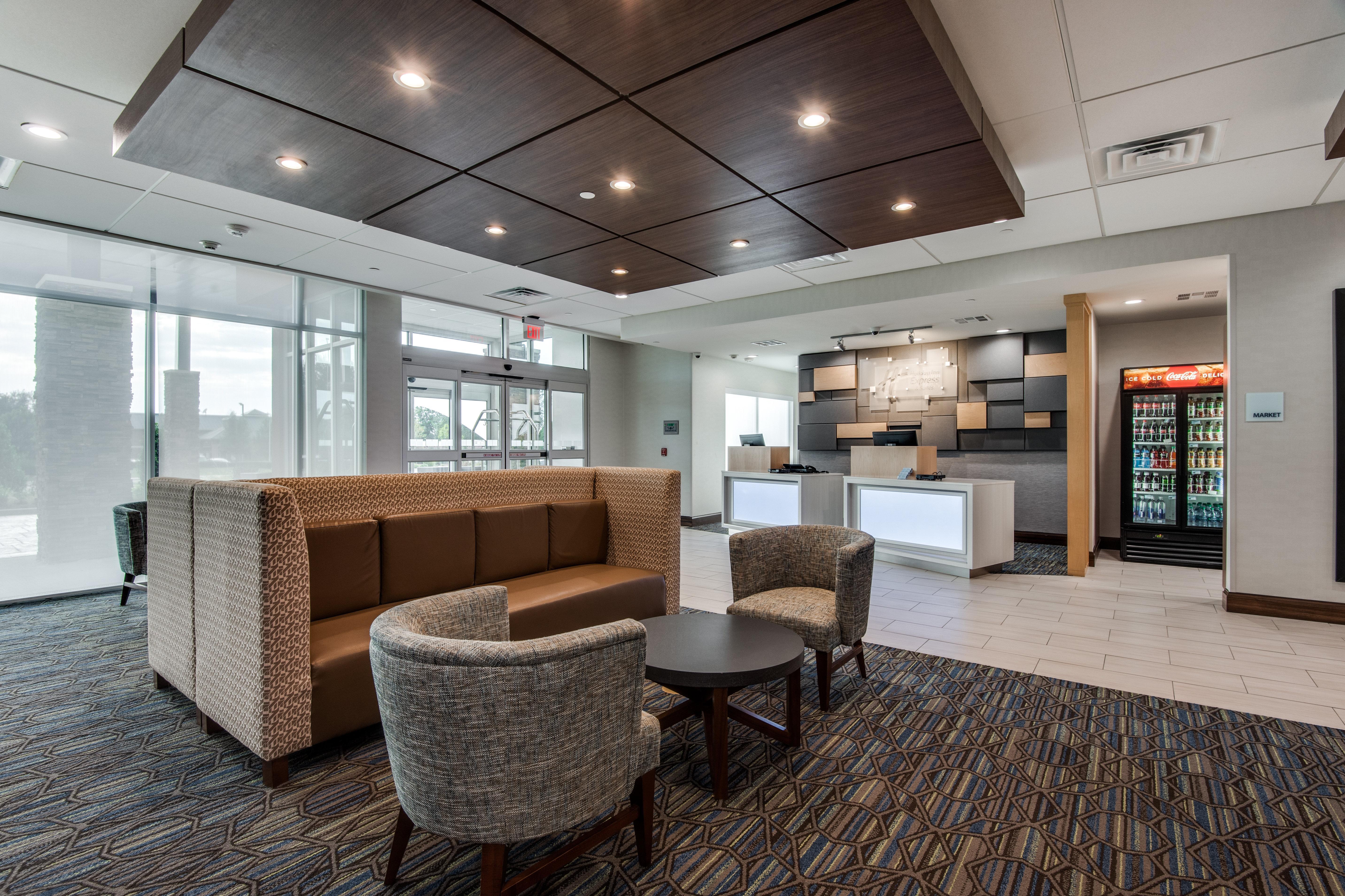 Holiday Inn Express & Suites Dallas North - Addison By Ihg Buitenkant foto