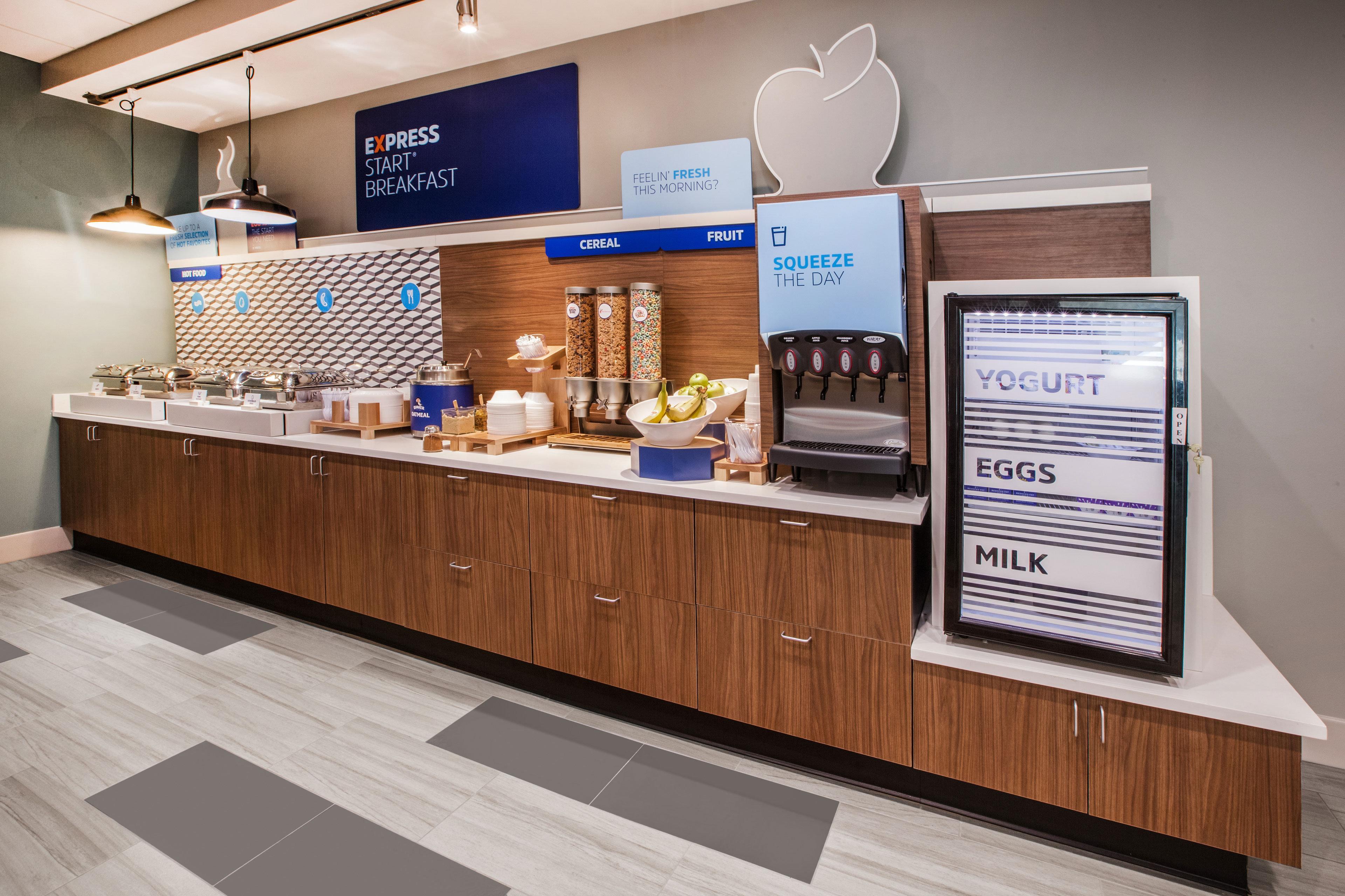 Holiday Inn Express & Suites Dallas North - Addison By Ihg Buitenkant foto