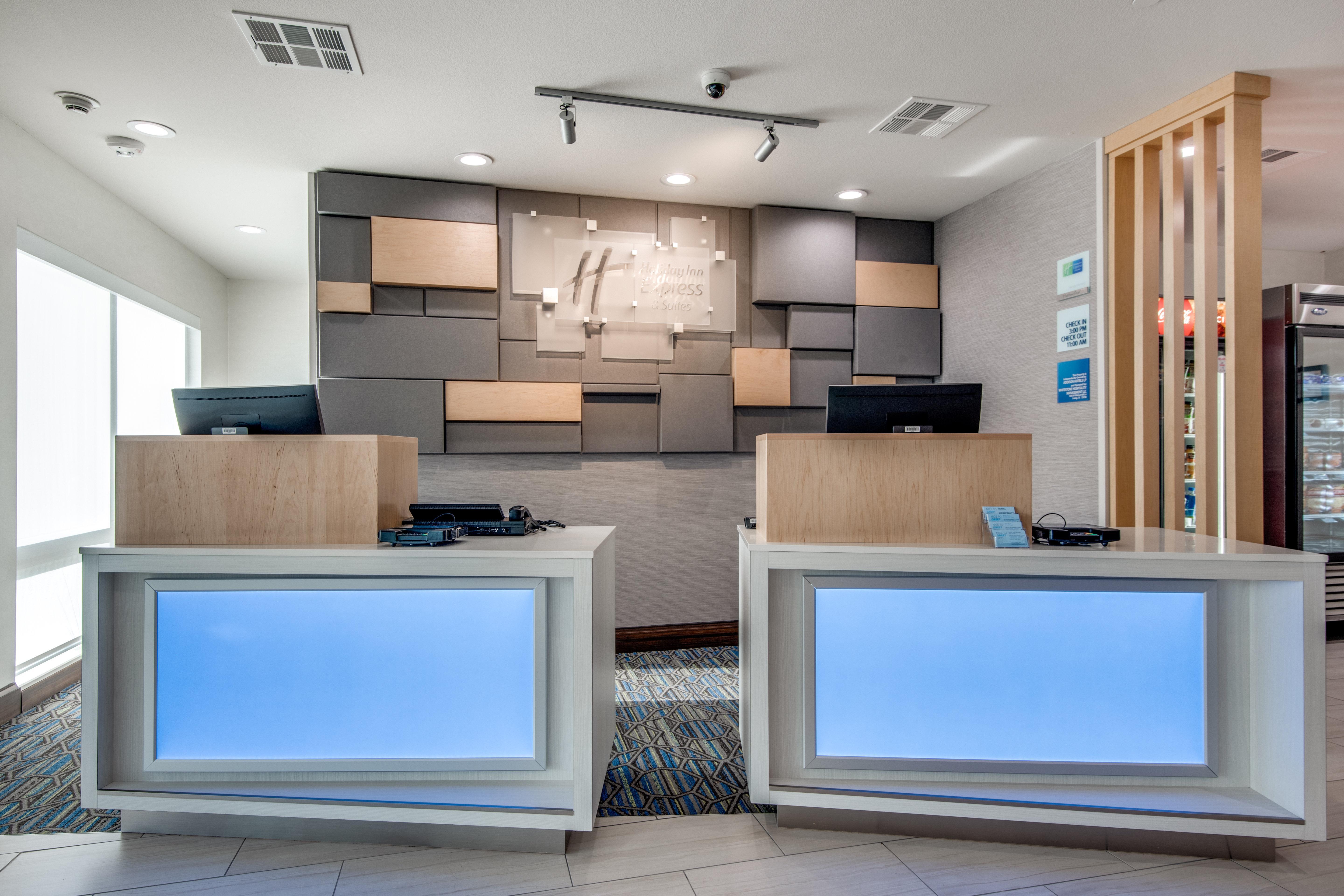 Holiday Inn Express & Suites Dallas North - Addison By Ihg Buitenkant foto