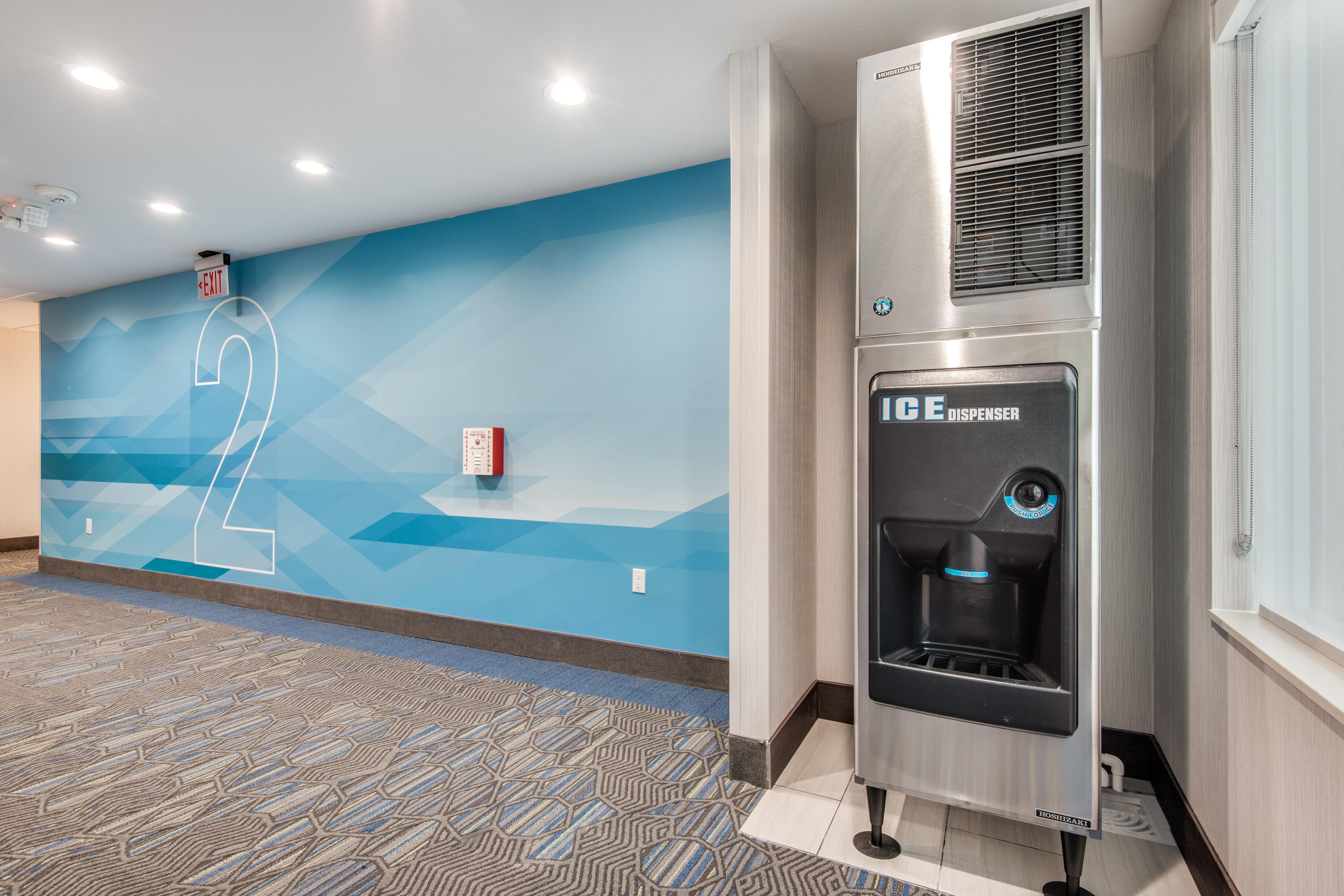 Holiday Inn Express & Suites Dallas North - Addison By Ihg Buitenkant foto