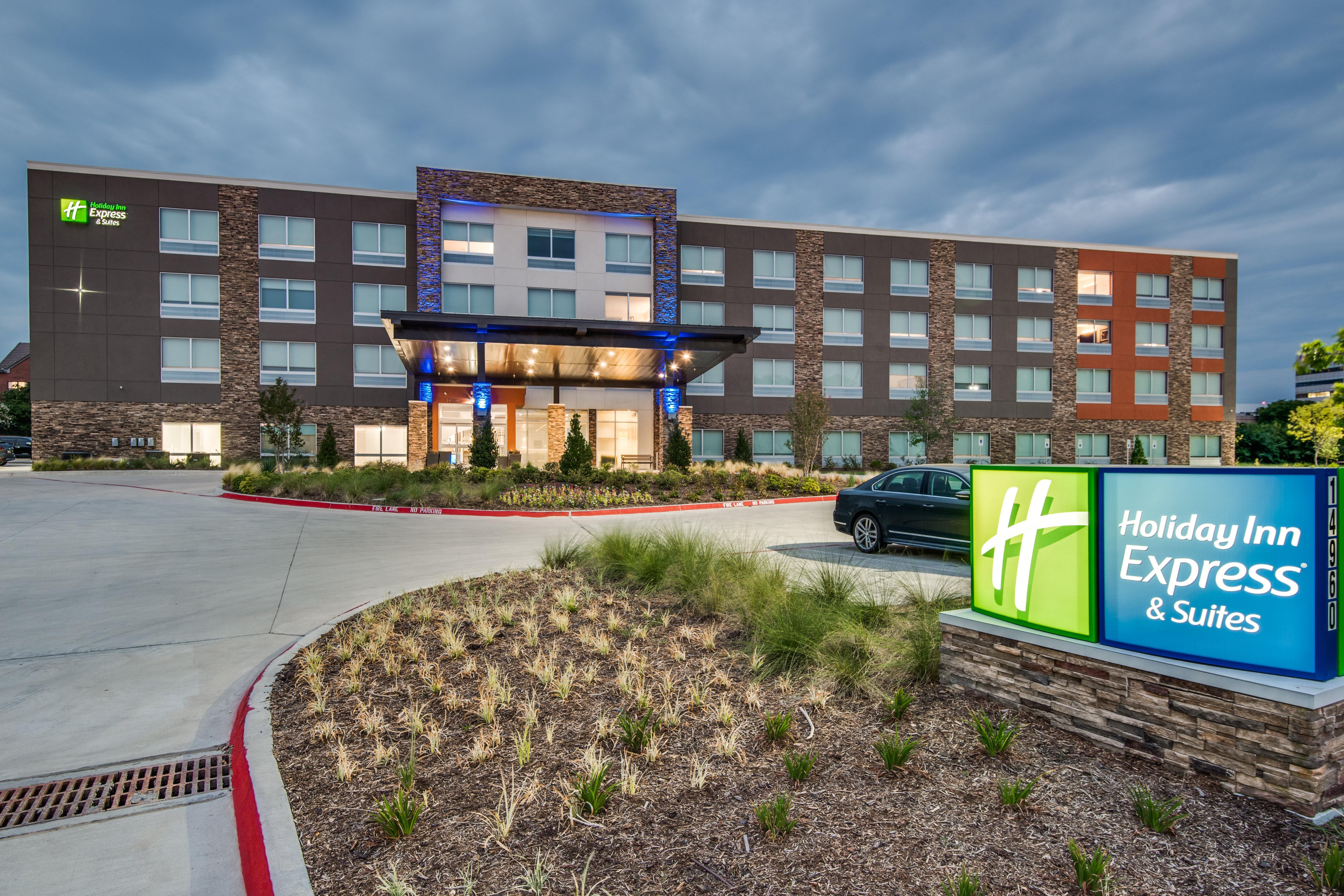 Holiday Inn Express & Suites Dallas North - Addison By Ihg Buitenkant foto